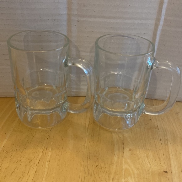 Set of 2 clear mugs about 4 1/2 inches tall. Great for hot chocolate - Picture 2 of 3
